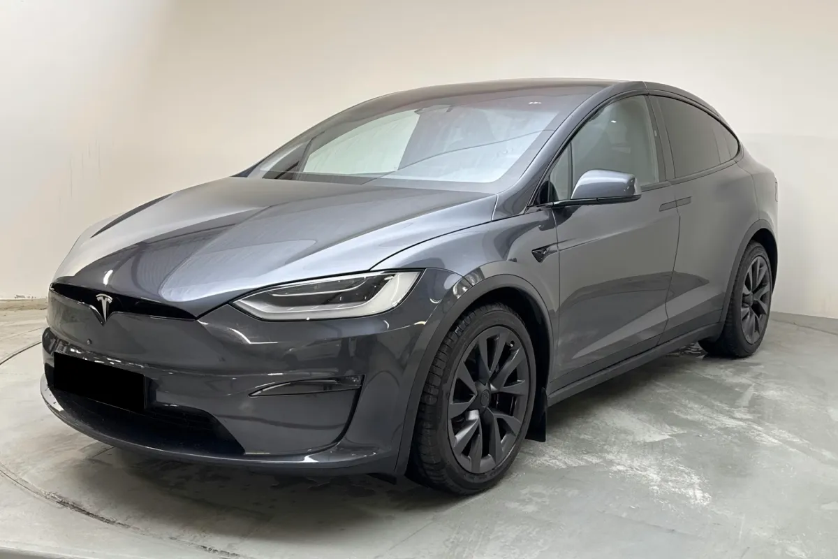 Tesla Model X Long Range, rok 2023