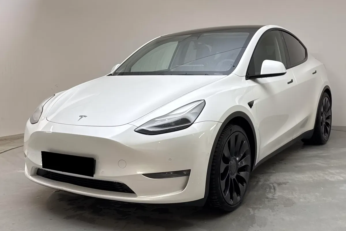 Tesla Model Y Performance, rok 2022